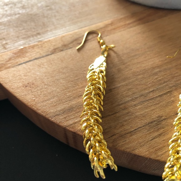 24k overlay leaf earrings - Picture 2 of 4